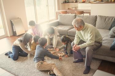 デイサービスの内容やメリットについて|費用や利用方法も解説